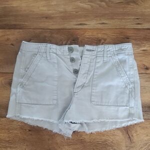 American Eagle Low- Rise Denim Shorts – Size 6